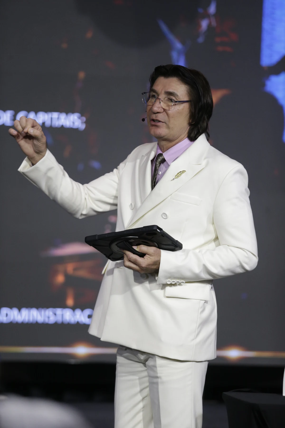 Janguiê Diniz durante uma palestra